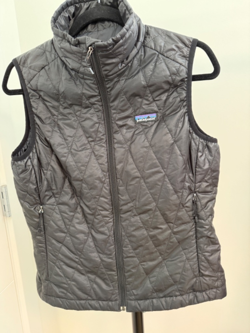 Patagonia Puffer Vest Women Black Small
